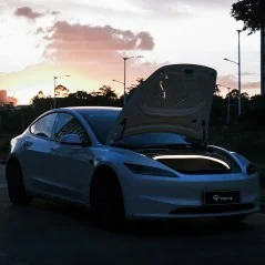 Striscia LED per il frunk del nuovo Tesla Model 3 Highland 2024 - Bismatic.com